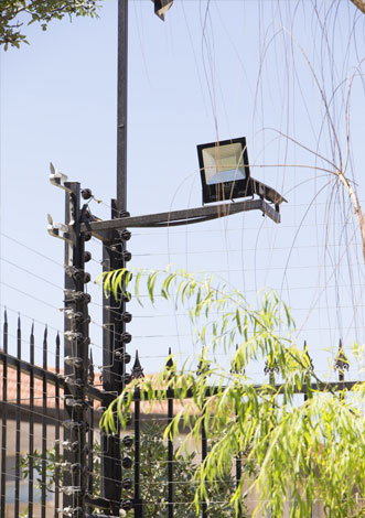 projector_electric_fence